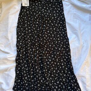 Brandy Melville Black Midi Skirt w/ White Floral Print OS NWT | Classic Casual
